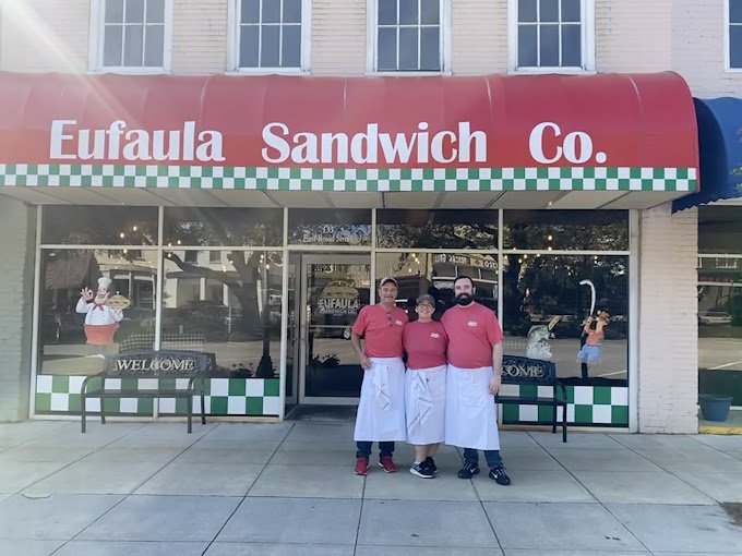 Eufaula Sandwich Co. outside  view