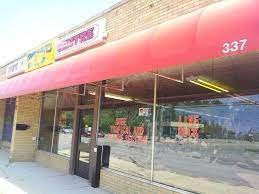 Tropi-Quatics_Pet_Center