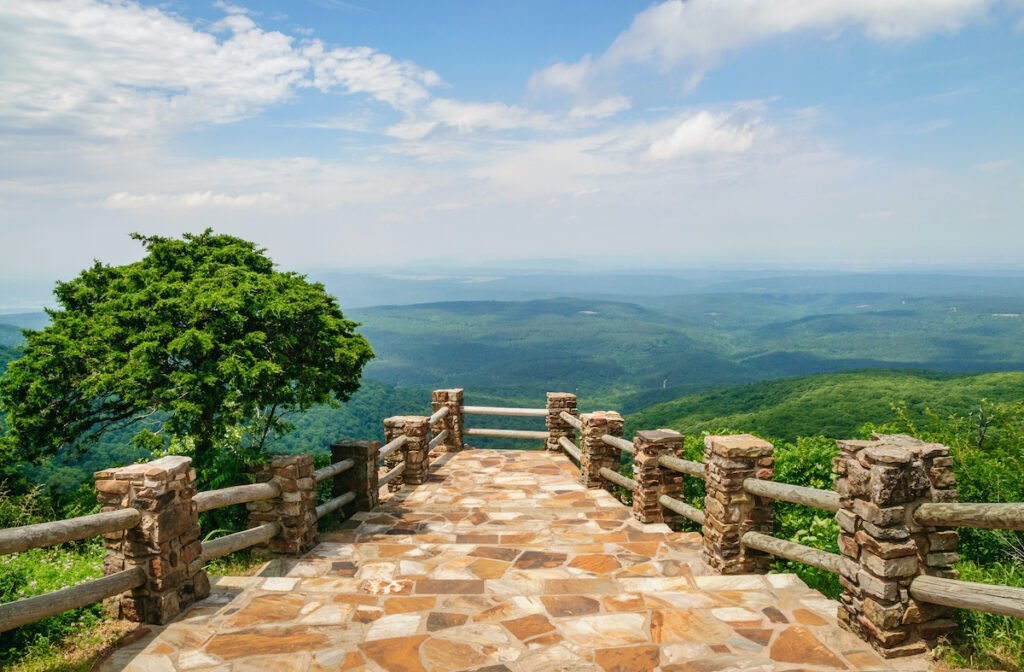 cameron-bluff-overlook-at-moub85242-1024x672